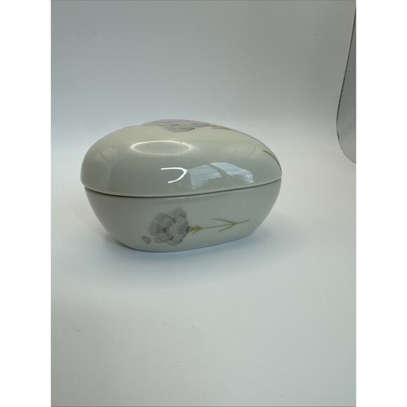 Vintage Takahashi Porcelain Heart‎ Shaped Trinket Jewelry Box Japan Floral SFO - Picture 8 of 9